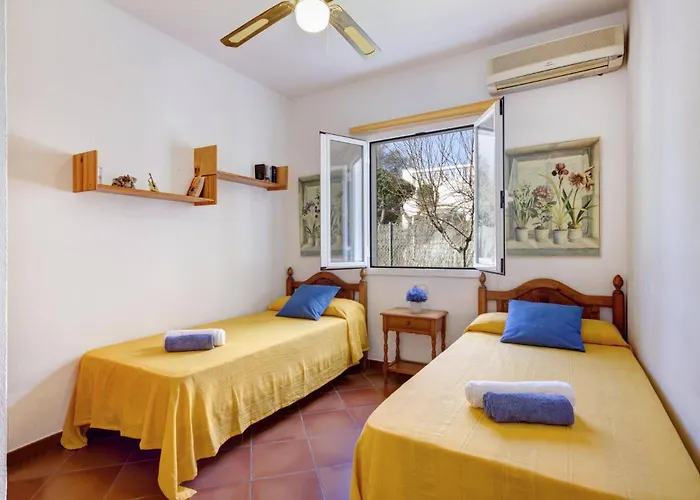 Maggie By * Cala'N Blanes (Menorca)